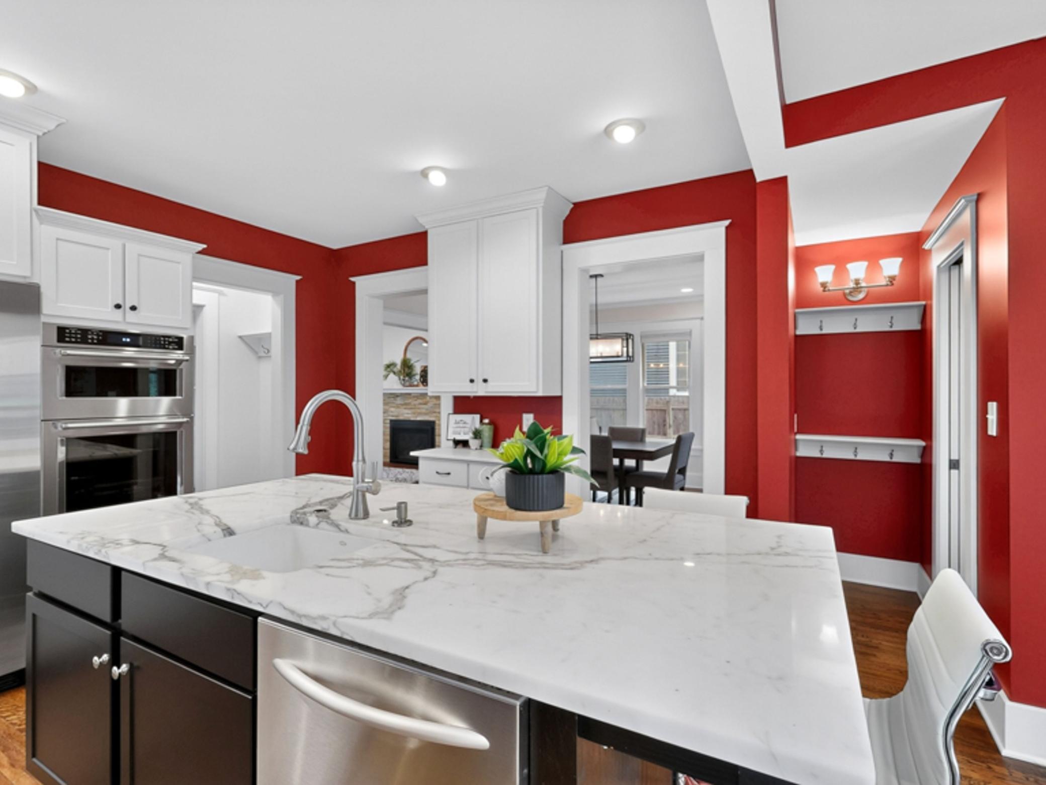 811 6th Street SW
