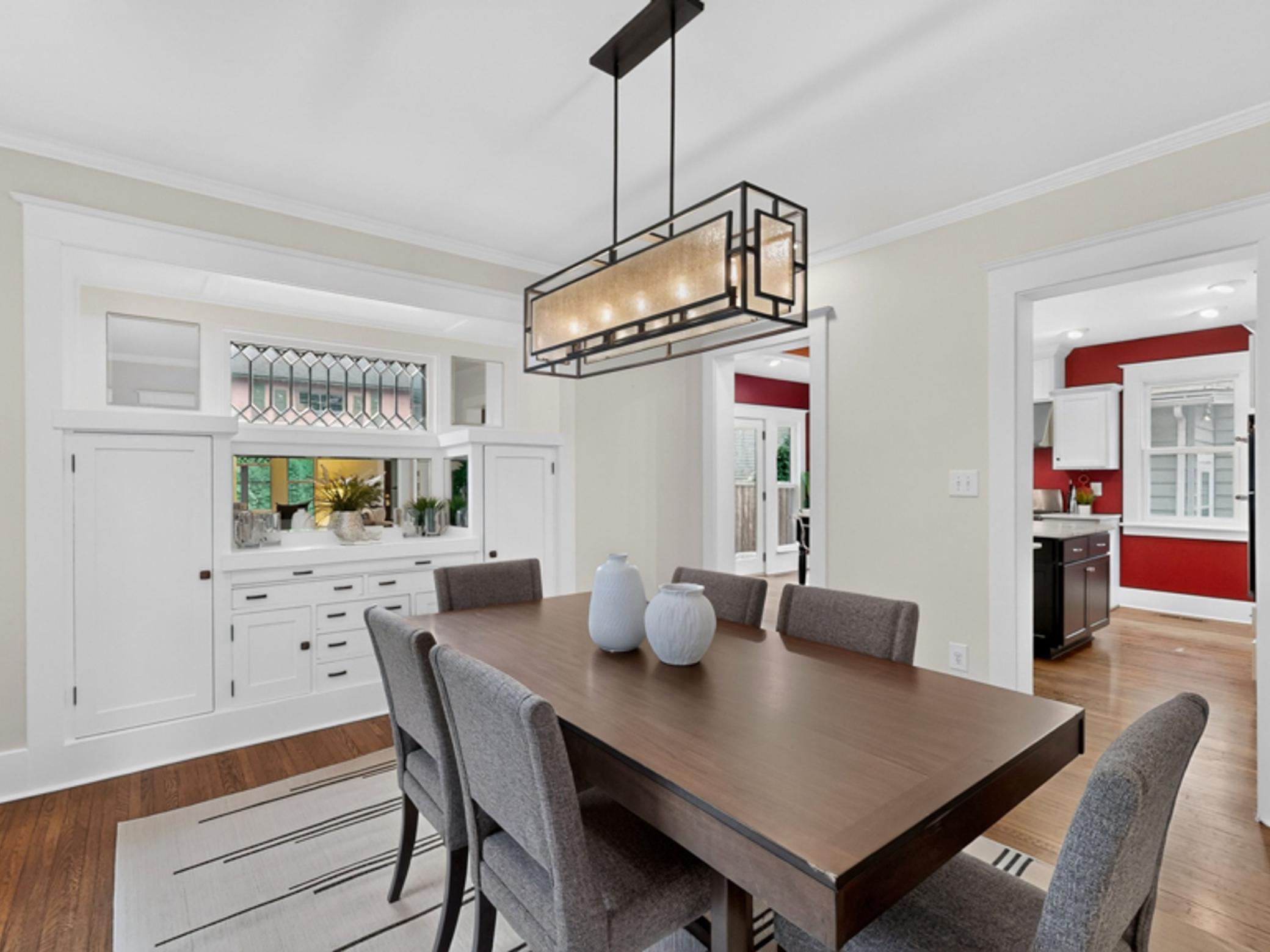 811 6th Street SW