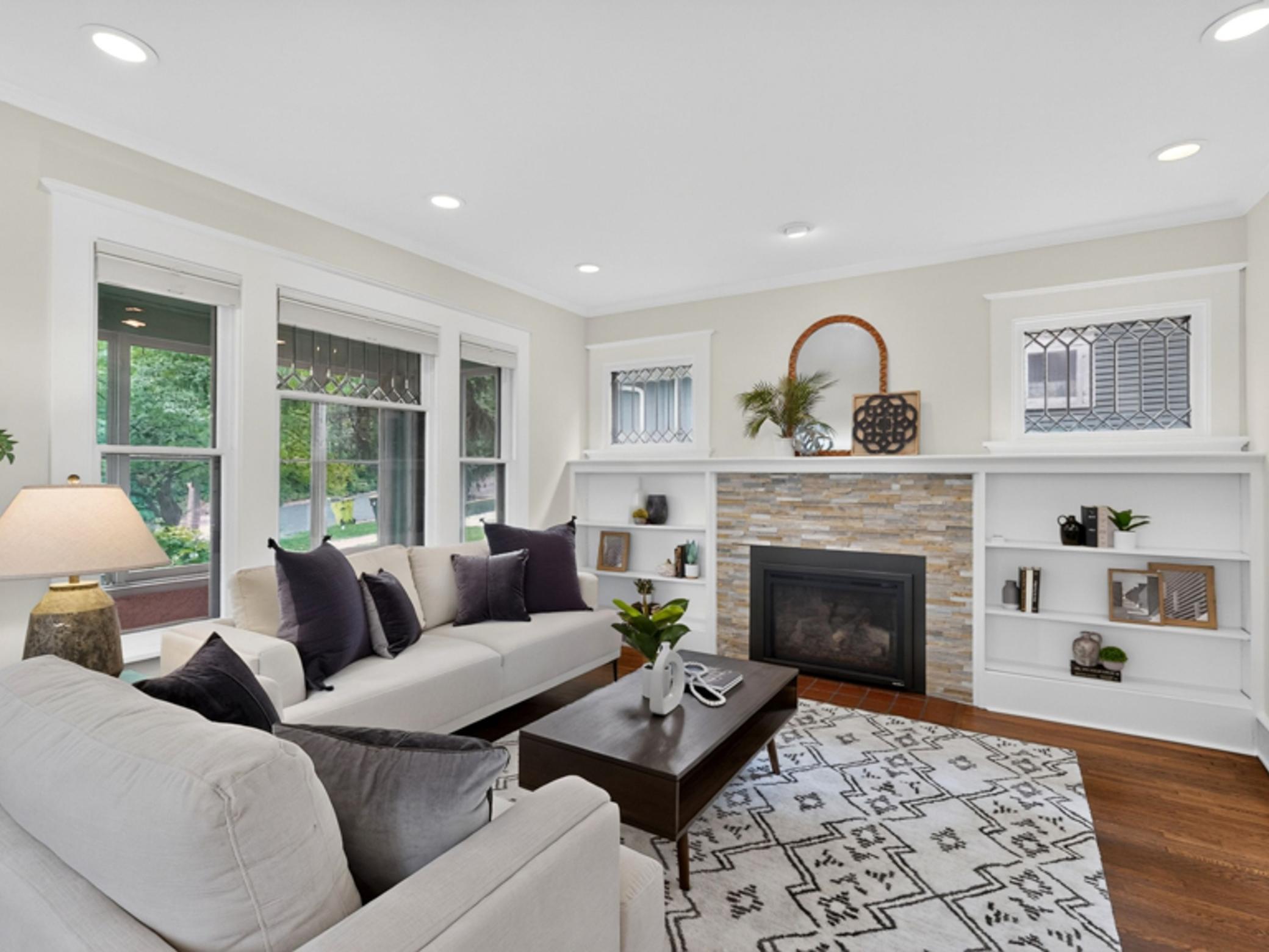 811 6th Street SW