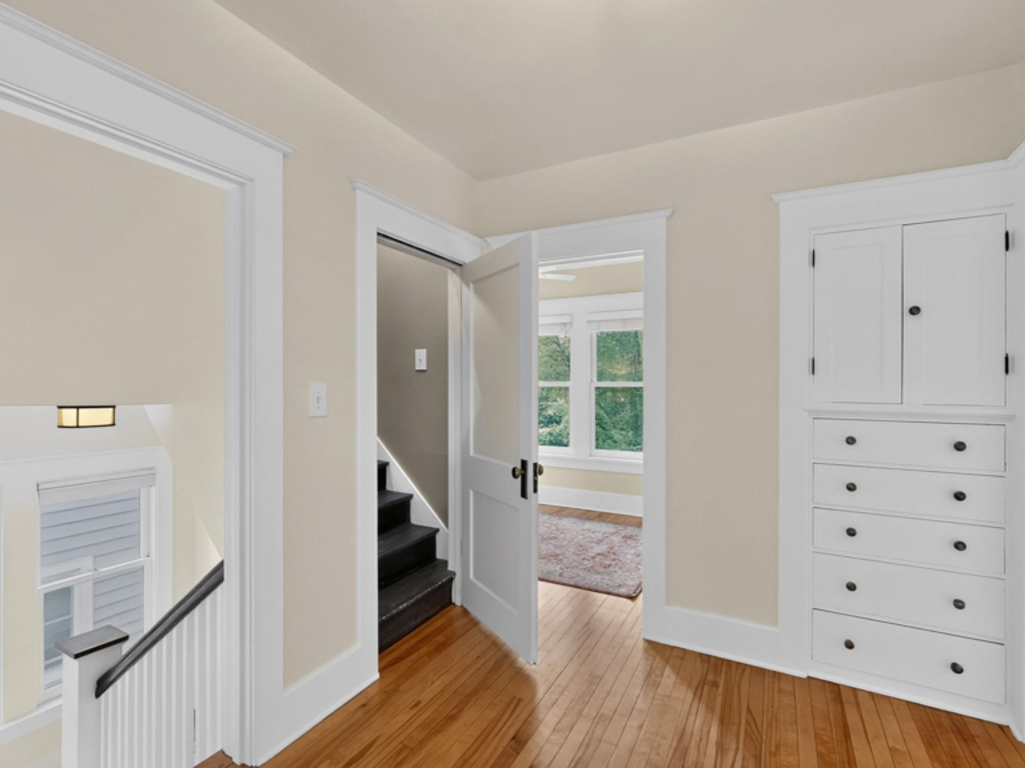 811 6th Street SW