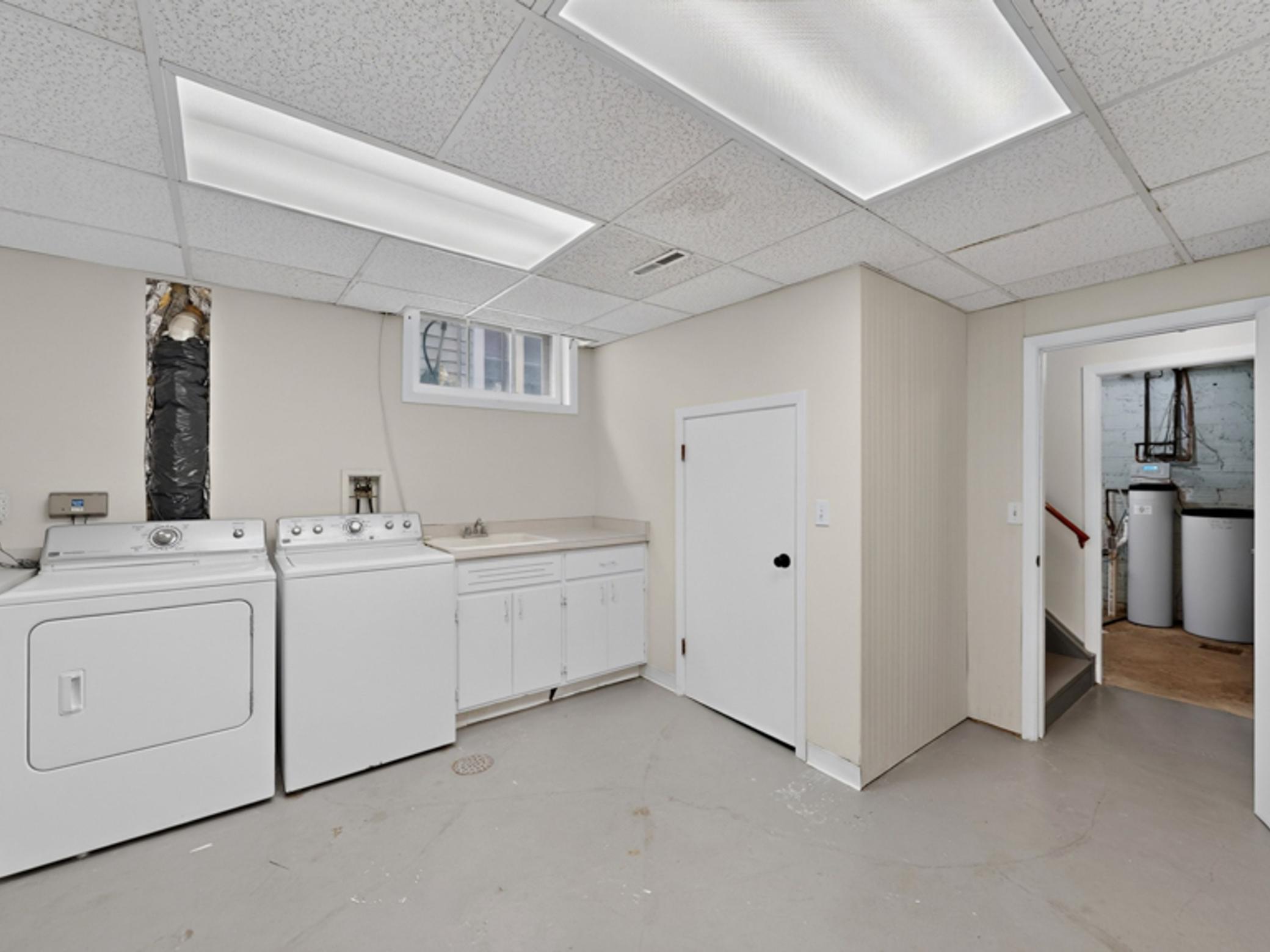 811 6th Street SW