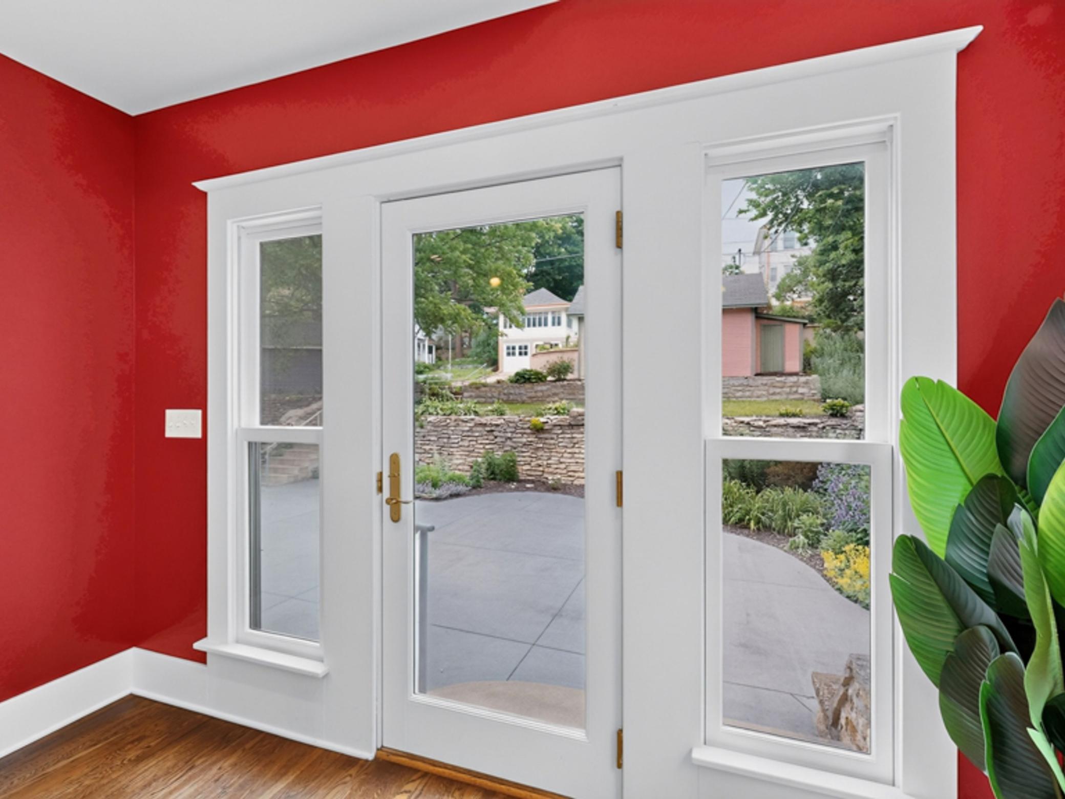 811 6th Street SW