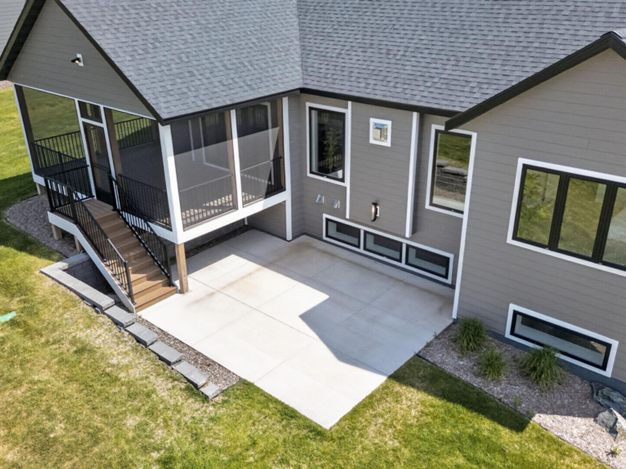 3180 Bella Terra Lane NE