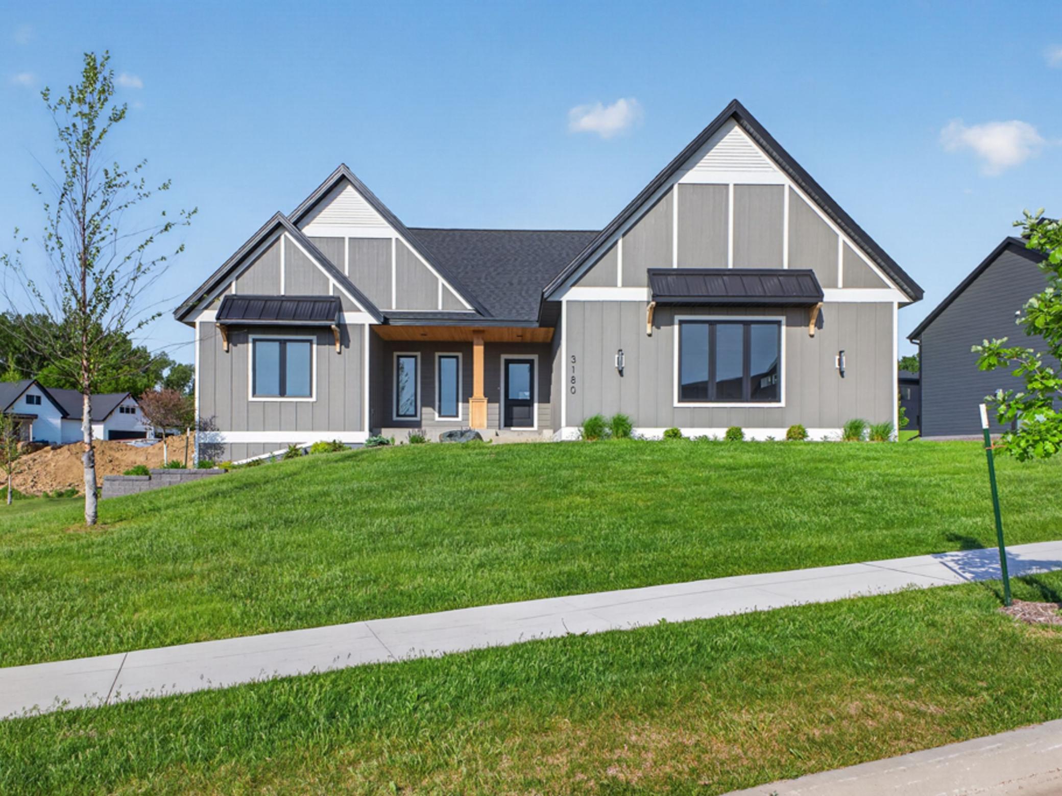 3180 Bella Terra Lane NE