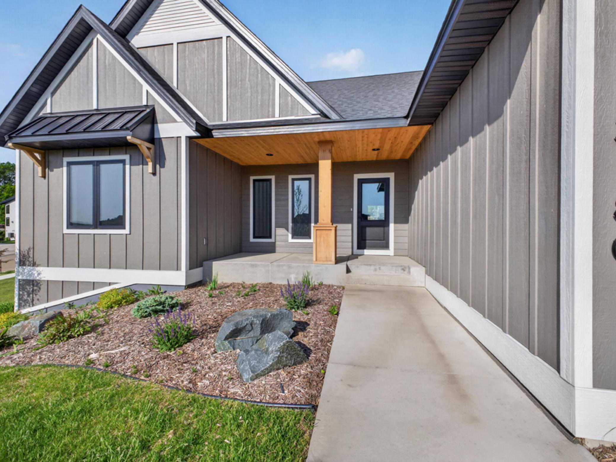 3180 Bella Terra Lane NE
