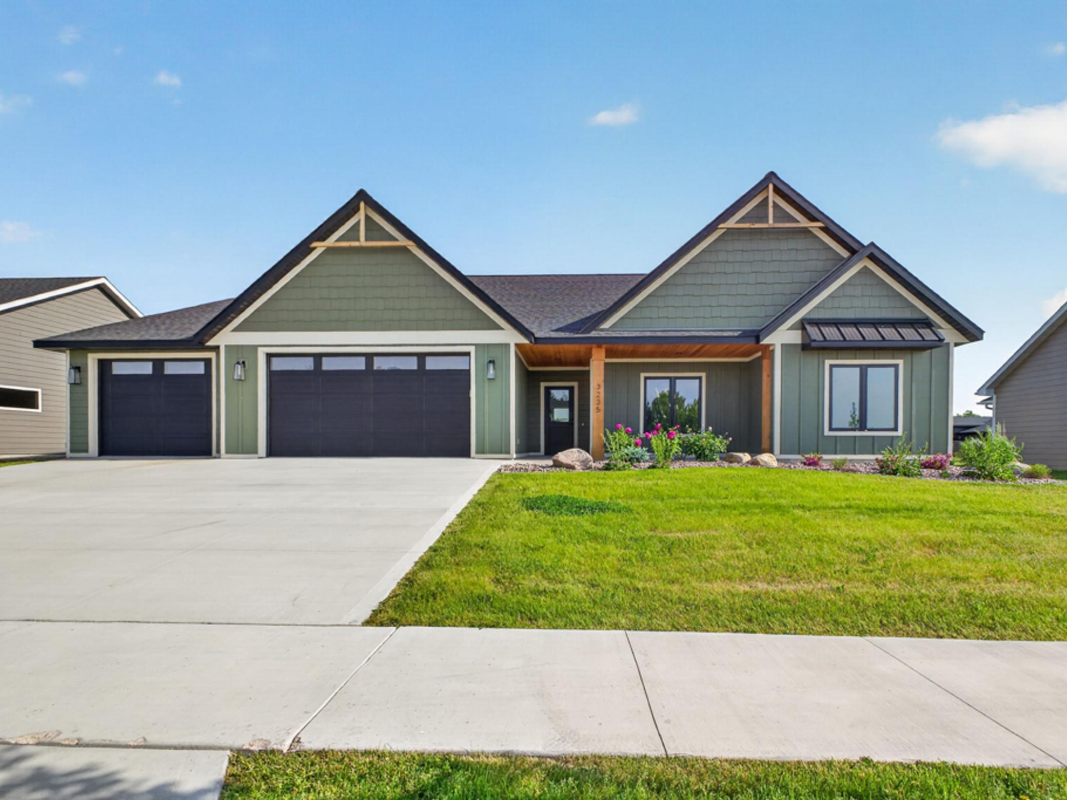 3235 Bella Terra Road NE