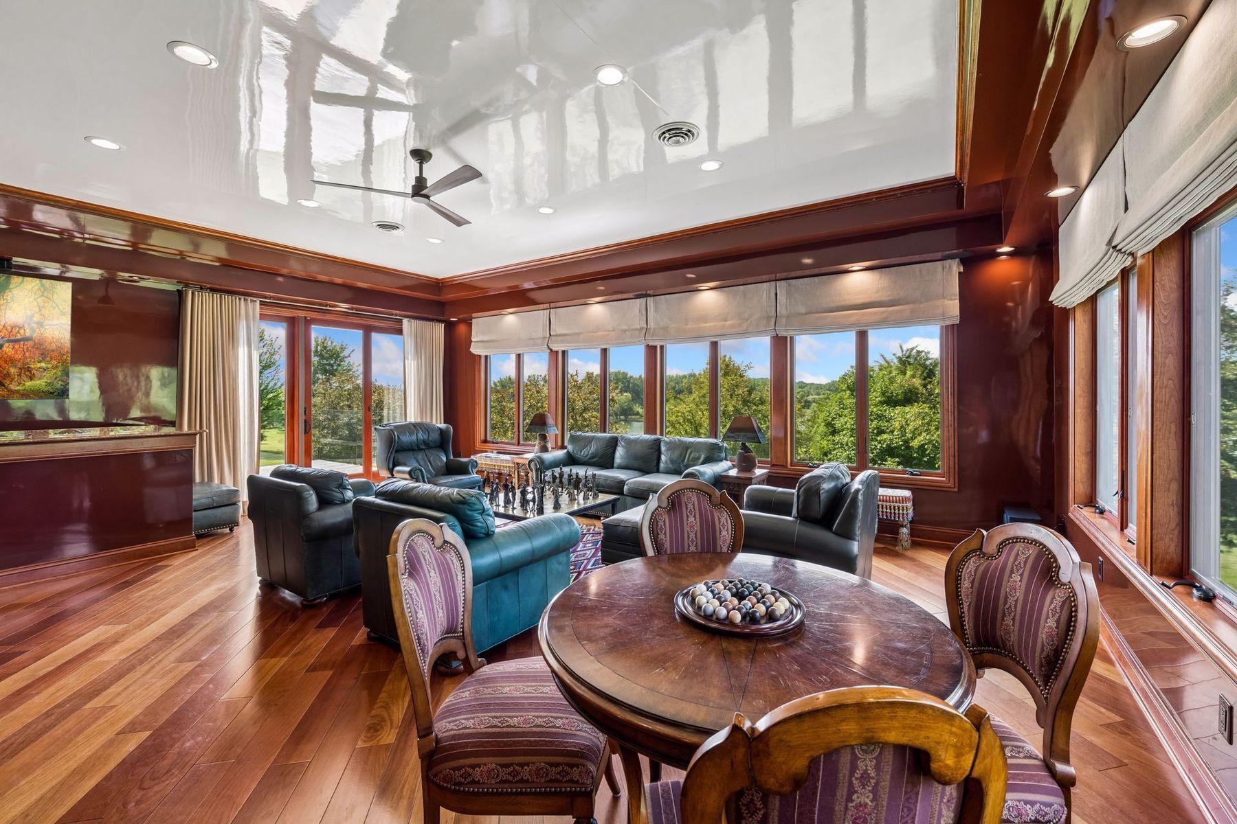14720 Old Highway 14