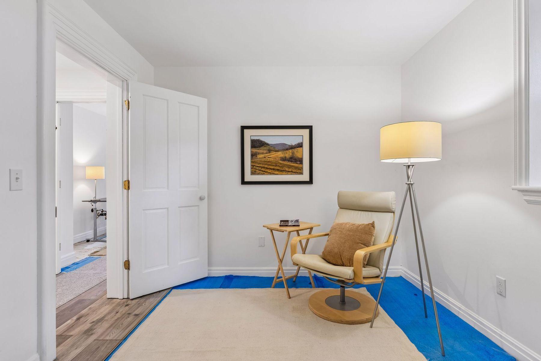 16 Grove Street Unit: 16B
