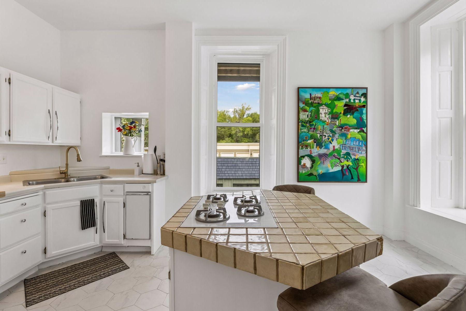 16 Grove Street Unit: 16B