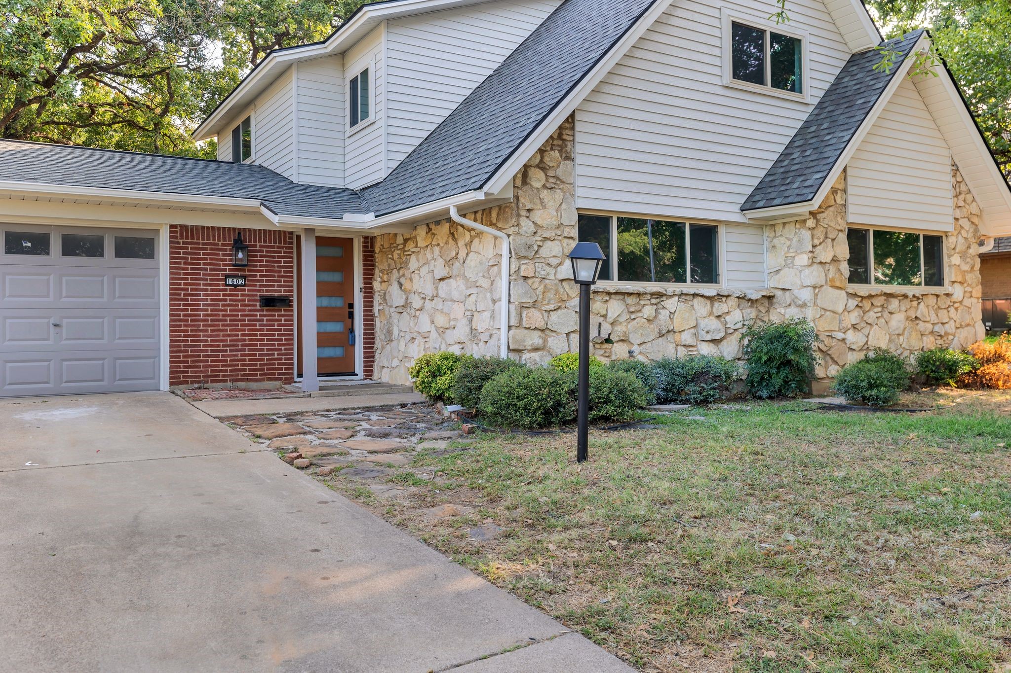 1602 Toplea Drive