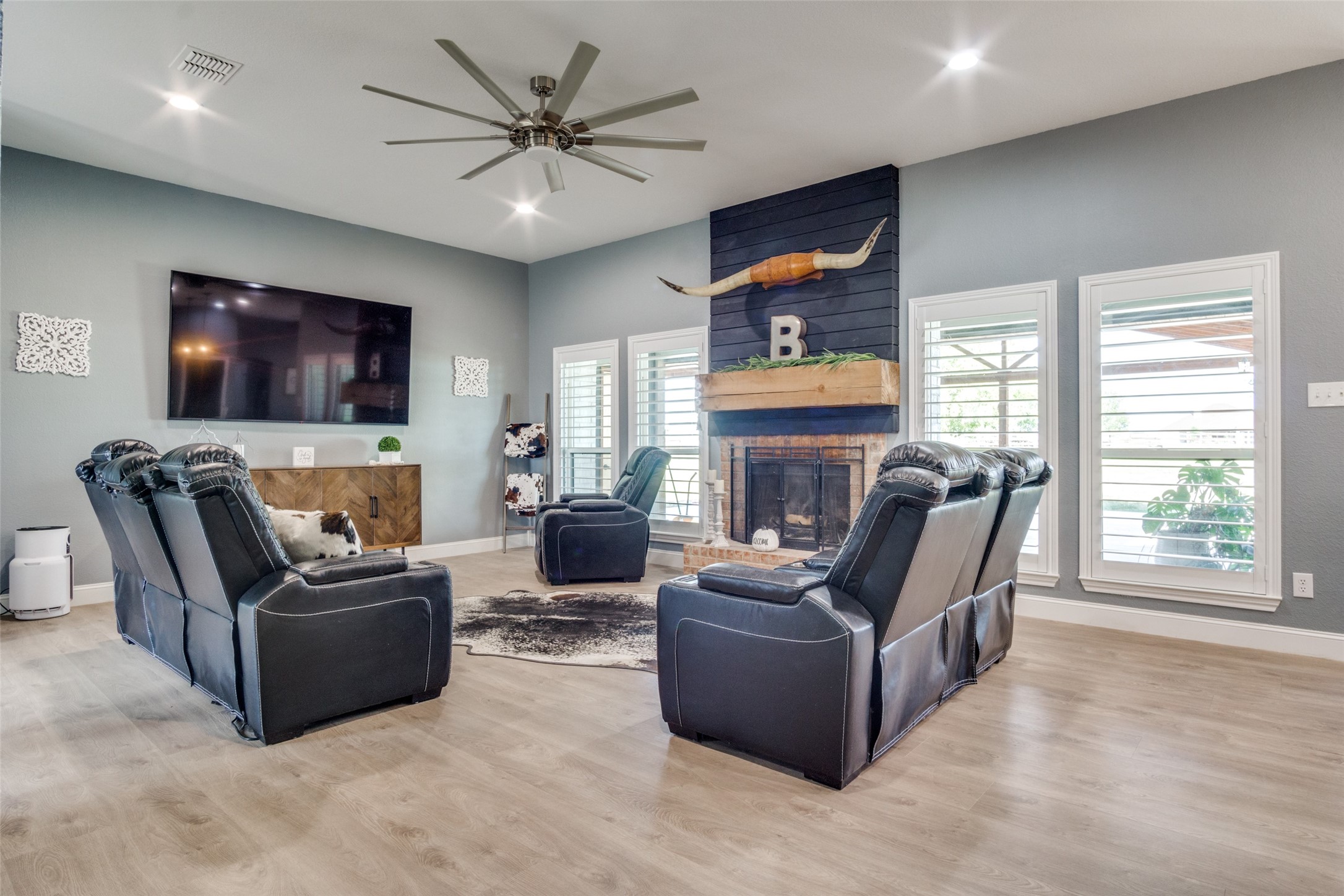 113 High View Court