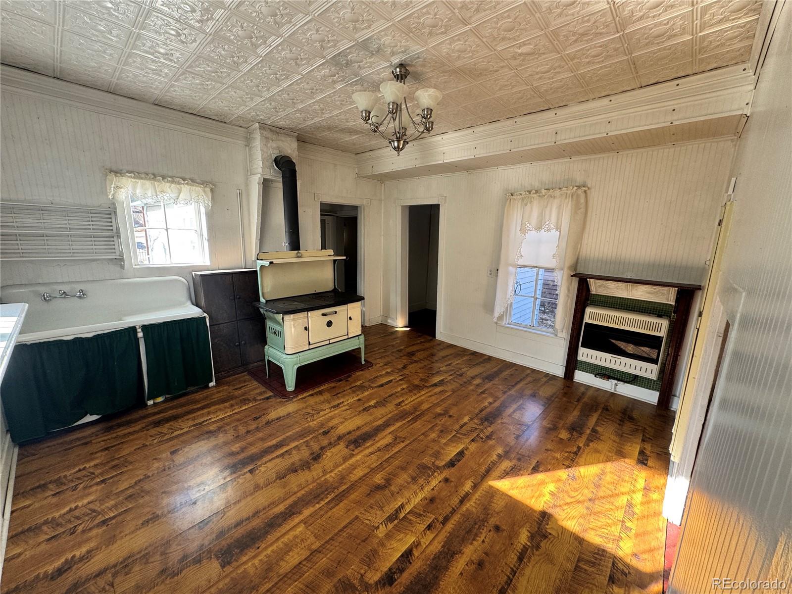 119 Tabor Street
