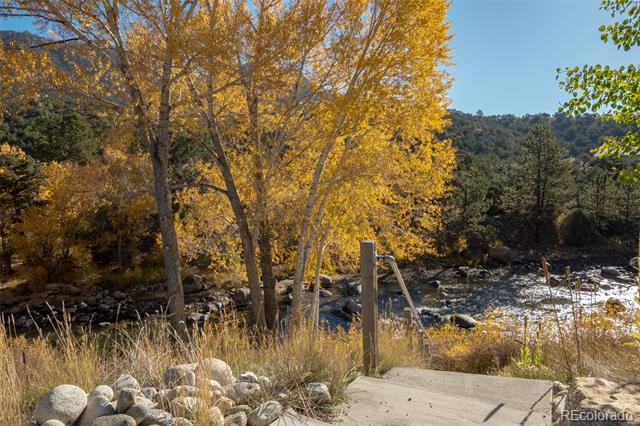 100 River Run Drive