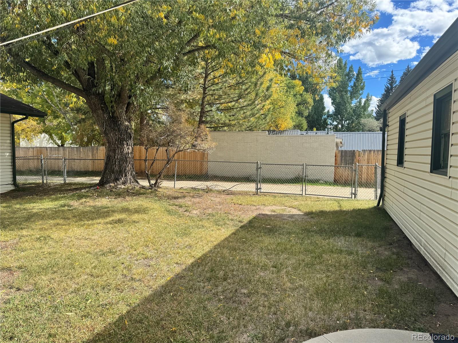 118 N San Juan Avenue