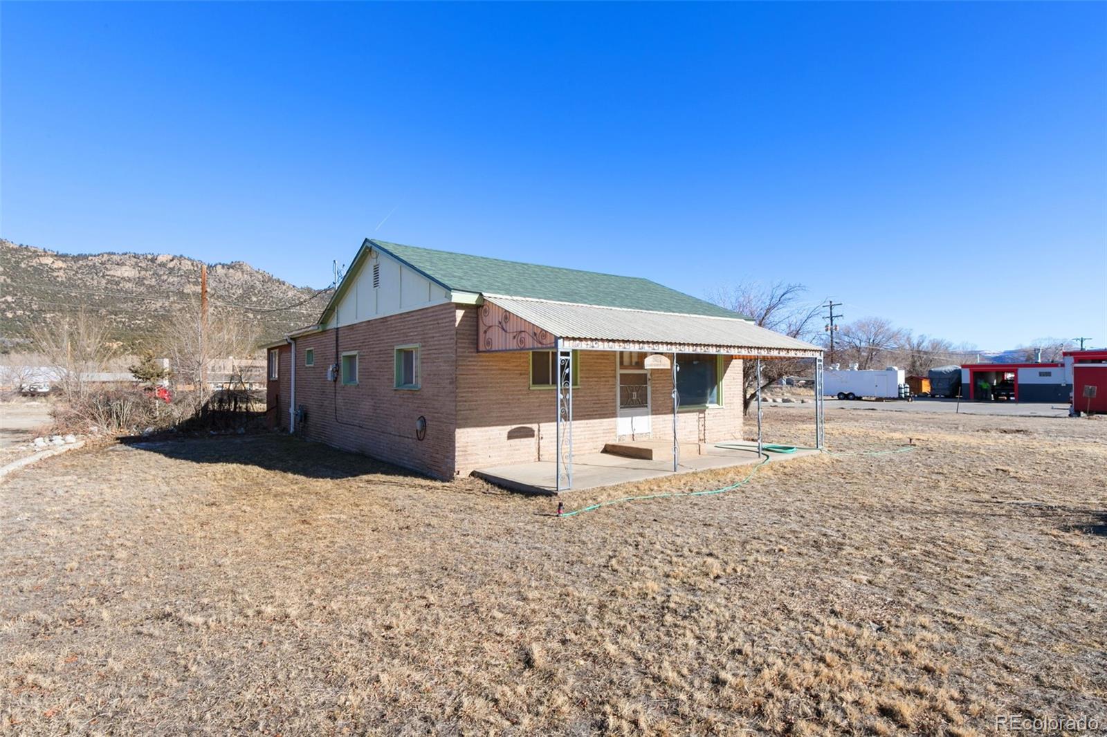 521 US Highway 24