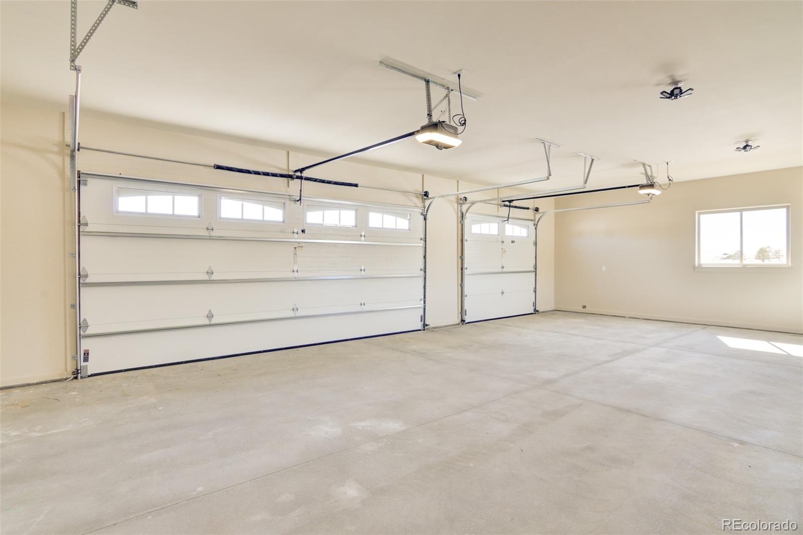 15611 Paintbrush Street