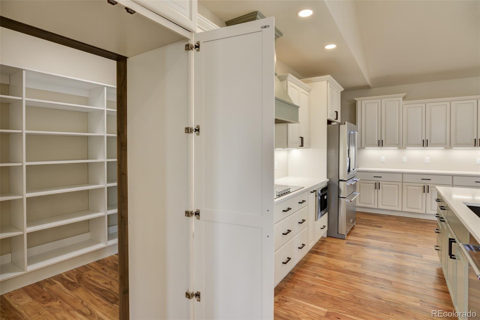 15611 Paintbrush Street