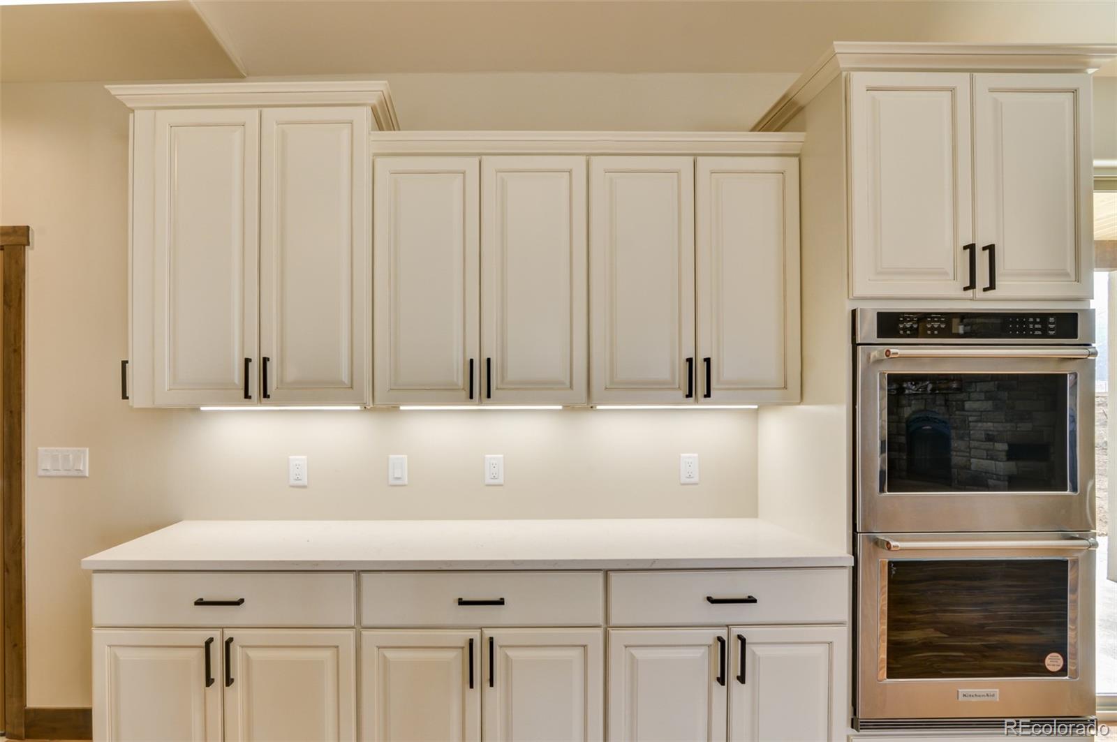 15611 Paintbrush Street