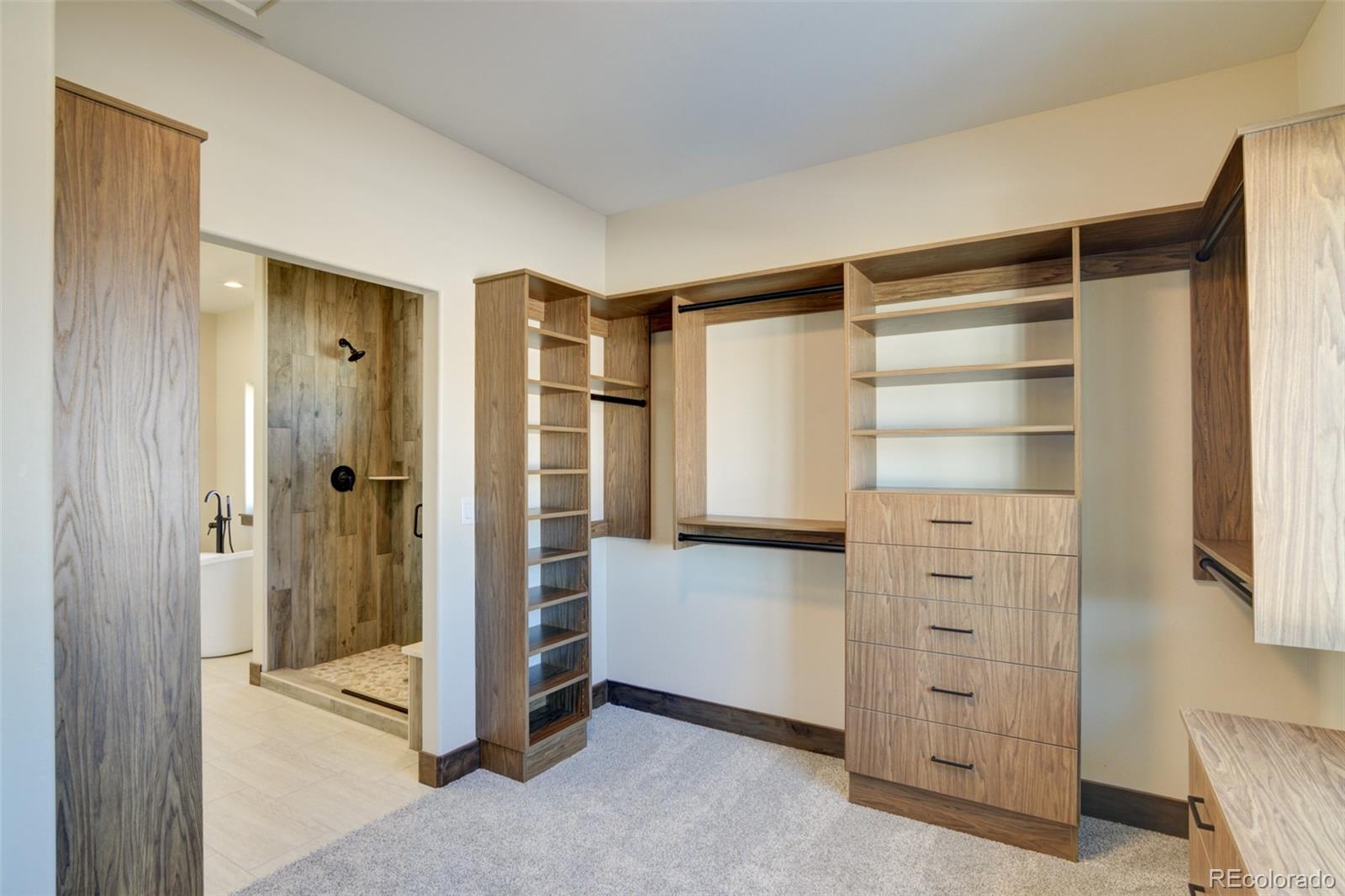 15611 Paintbrush Street