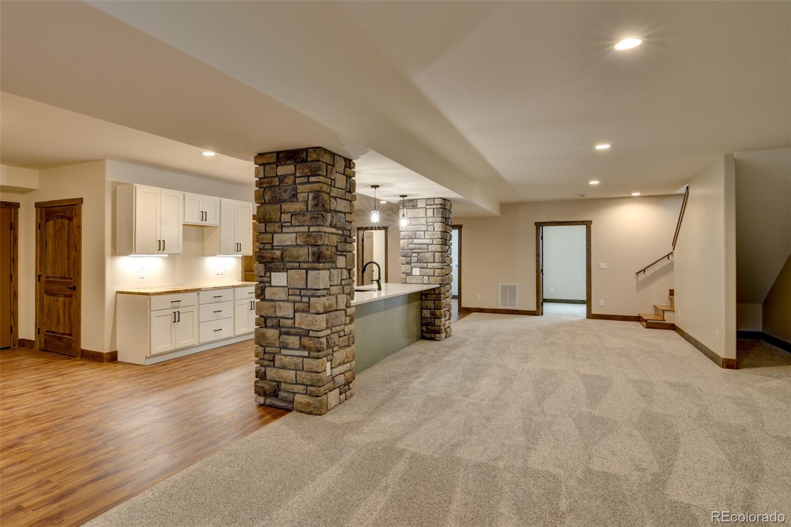 15611 Paintbrush Street