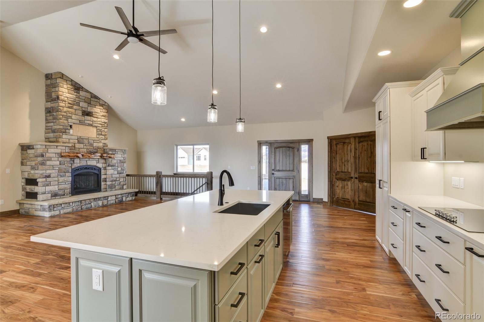 15611 Paintbrush Street