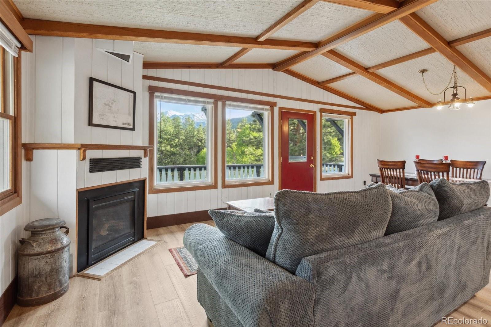 18280 Alta Vista Drive