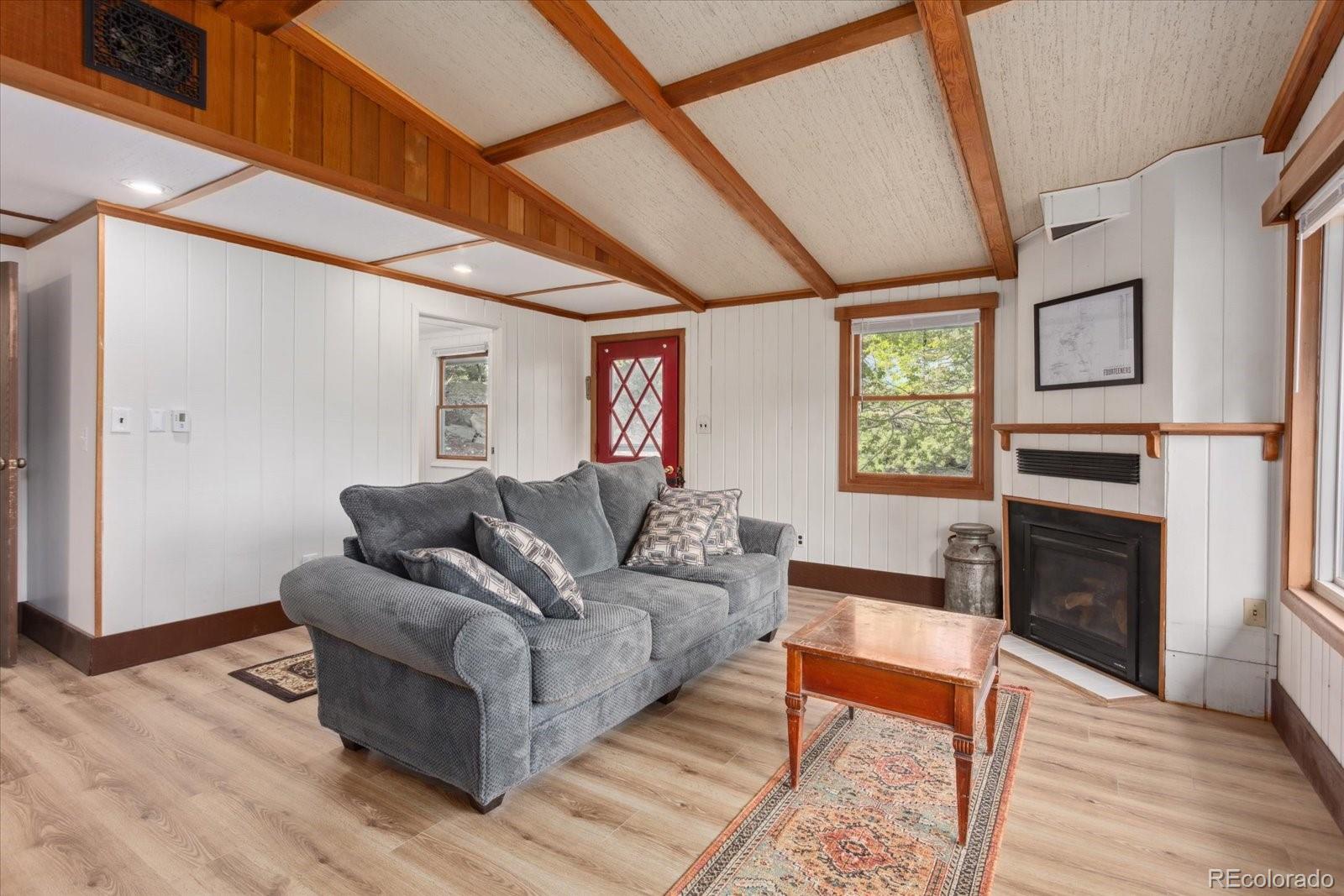 18280 Alta Vista Drive