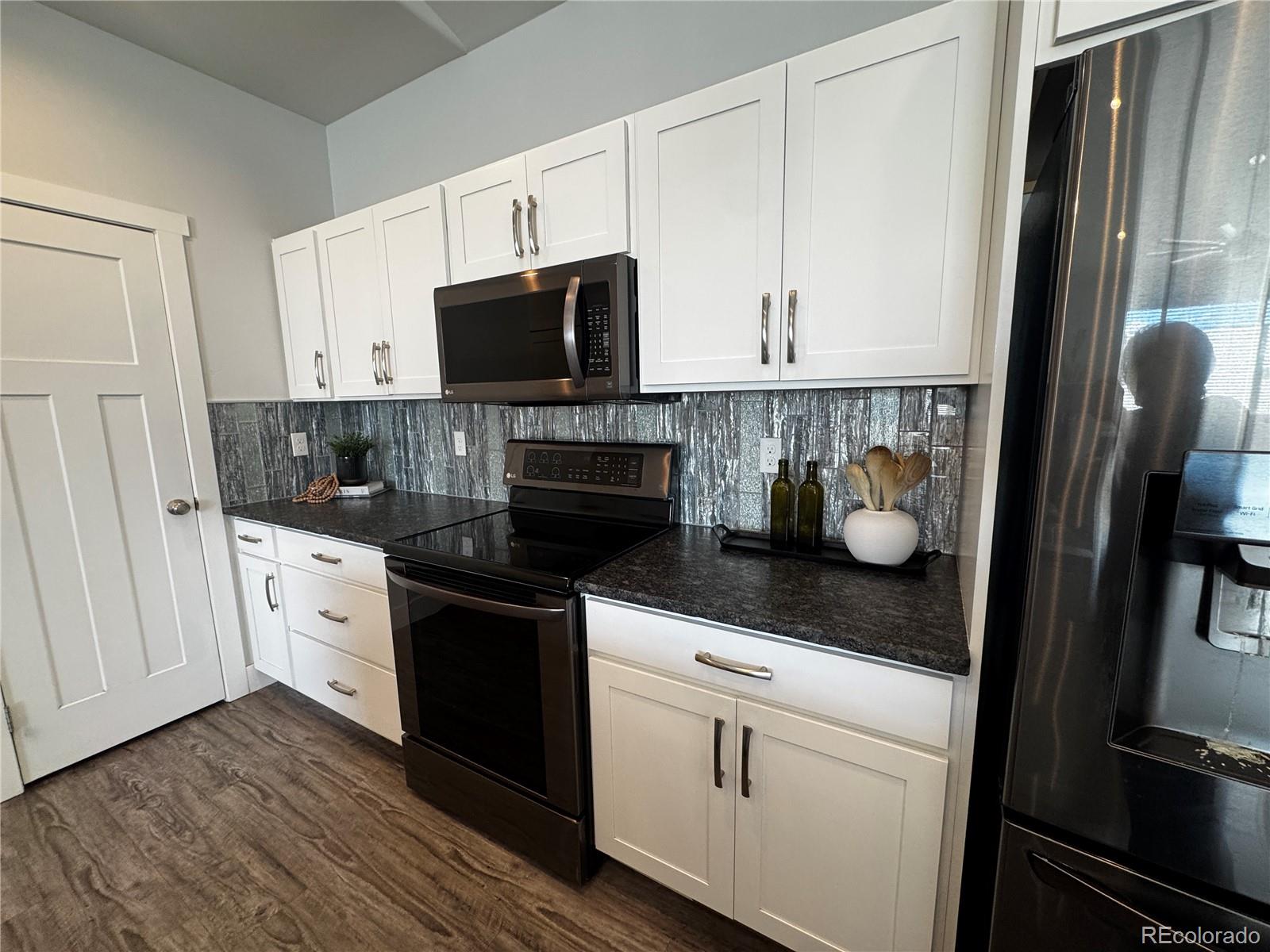 129 Red Tail Boulevard