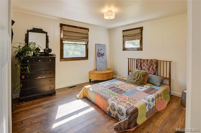 619 James Place