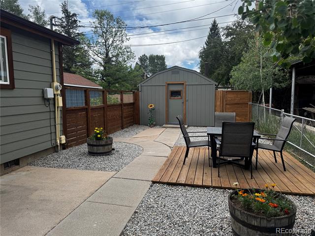 619 James Place