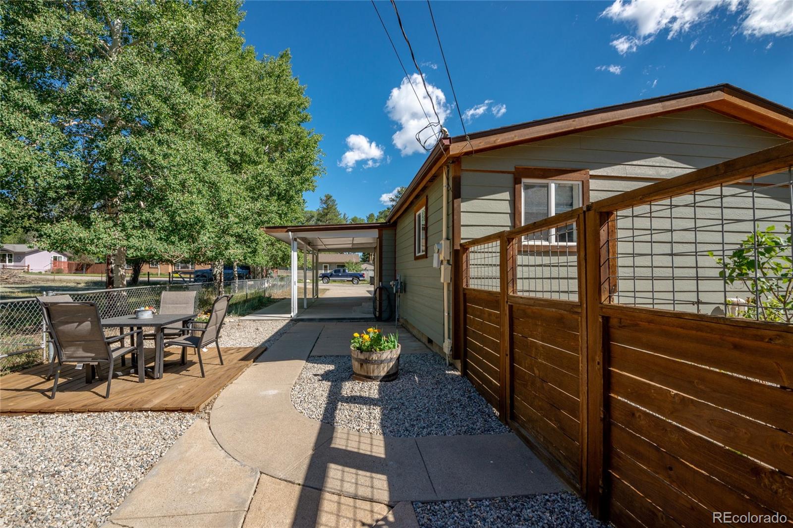619 James Place