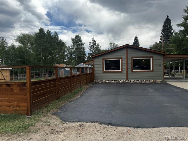 619 James Place