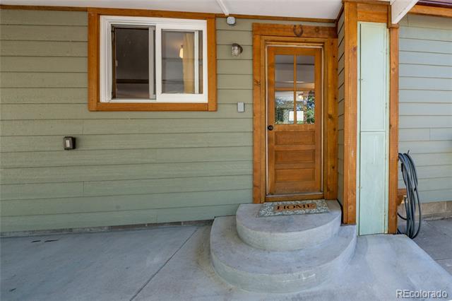 619 James Place