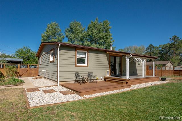 619 James Place