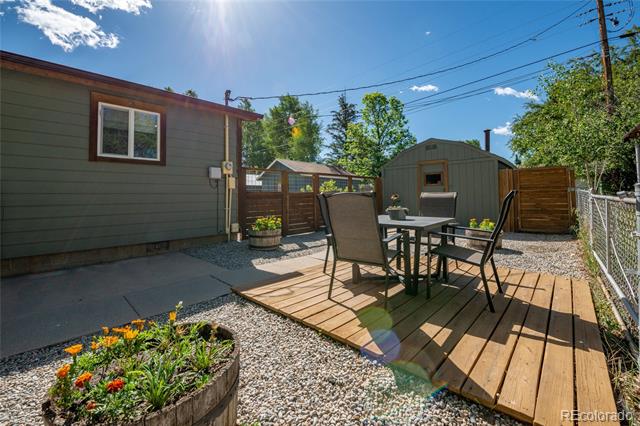 619 James Place