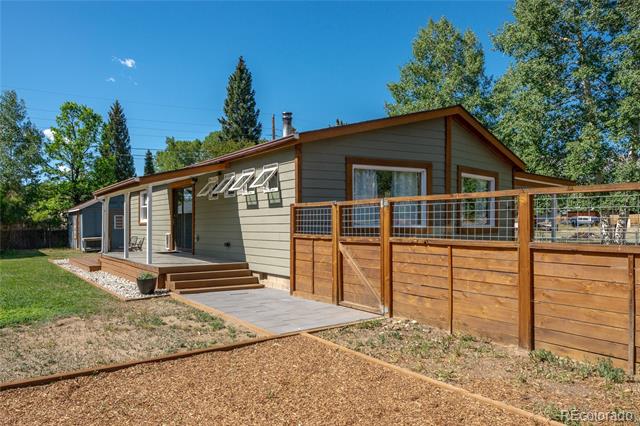 619 James Place