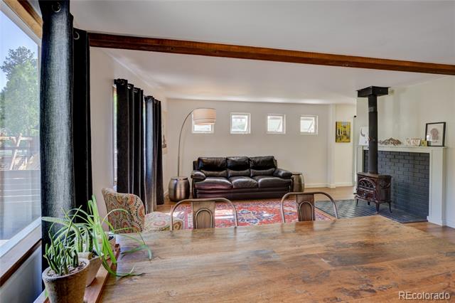 619 James Place