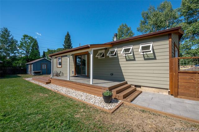 619 James Place
