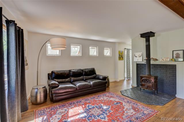 619 James Place