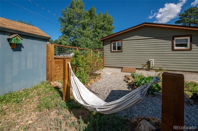 619 James Place
