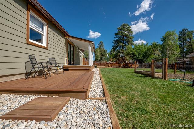 619 James Place