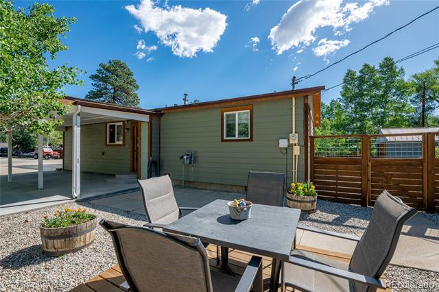 619 James Place