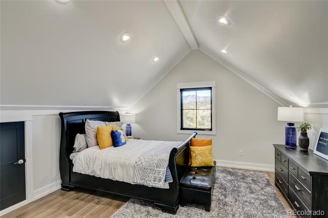 11905 Highland Circle