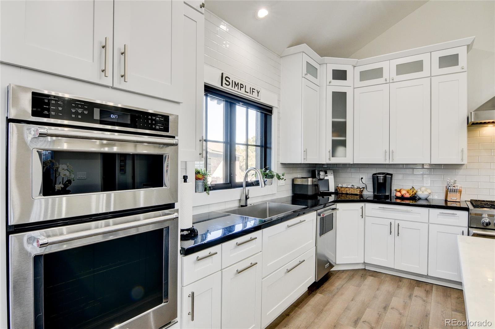 11905 Highland Circle