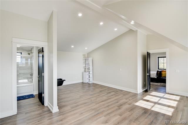 11905 Highland Circle