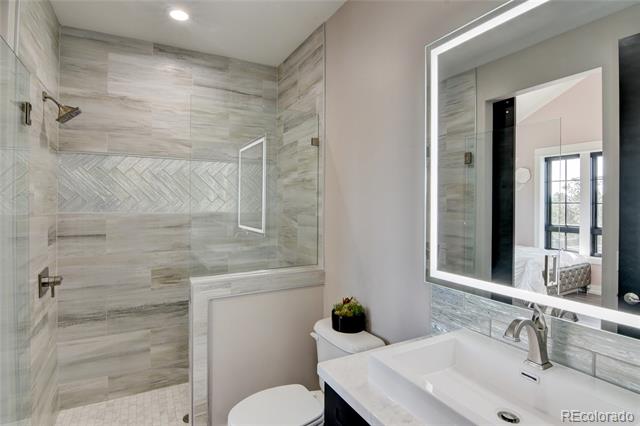 11905 Highland Circle