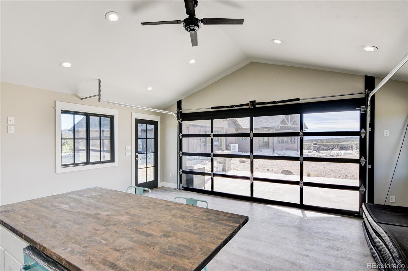 11905 Highland Circle