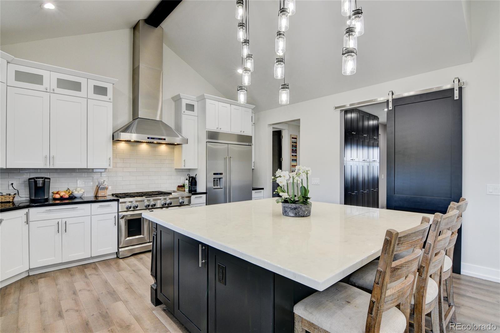 11905 Highland Circle