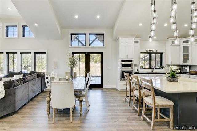 11905 Highland Circle
