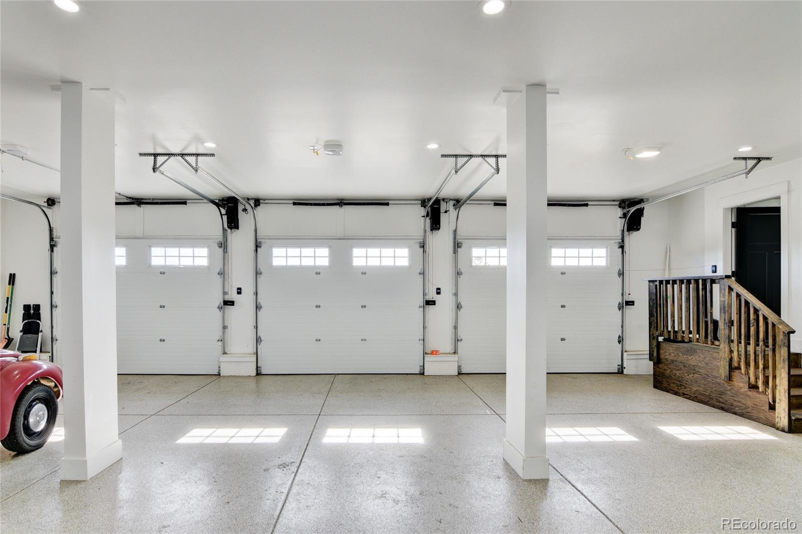 11905 Highland Circle